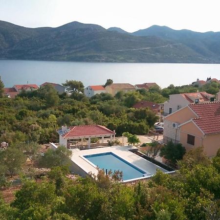 Seaside Apartments With A Swimming Pool Kneza, Korcula - 9269 Racisce Exterior photo
