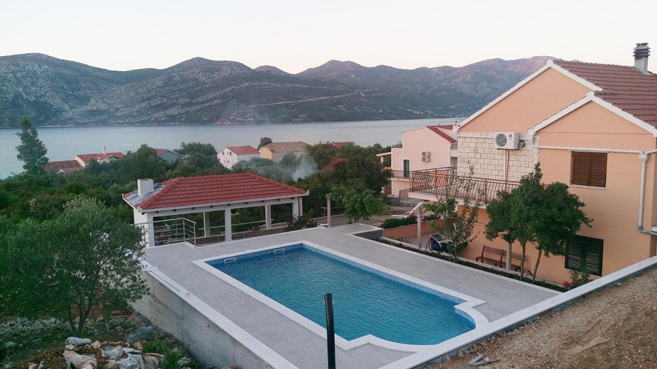 Seaside Apartments With A Swimming Pool Kneza, Korcula - 9269 Racisce Exterior photo