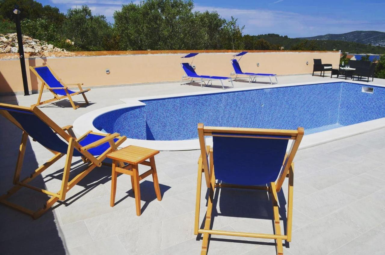 Seaside Apartments With A Swimming Pool Kneza, Korcula - 9269 Racisce Exterior photo
