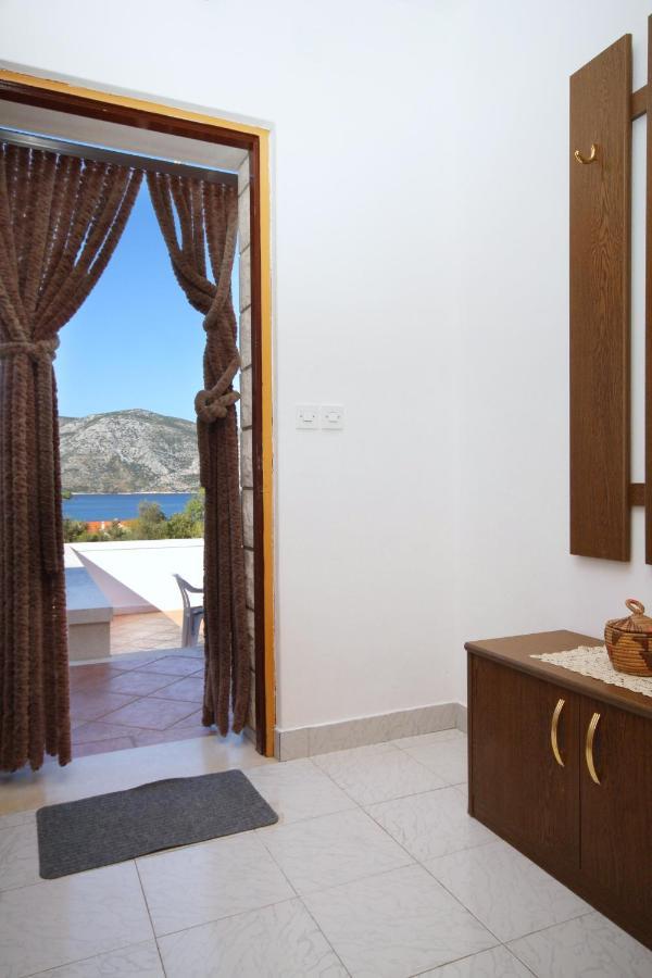 Seaside Apartments With A Swimming Pool Kneza, Korcula - 9269 Racisce Exterior photo